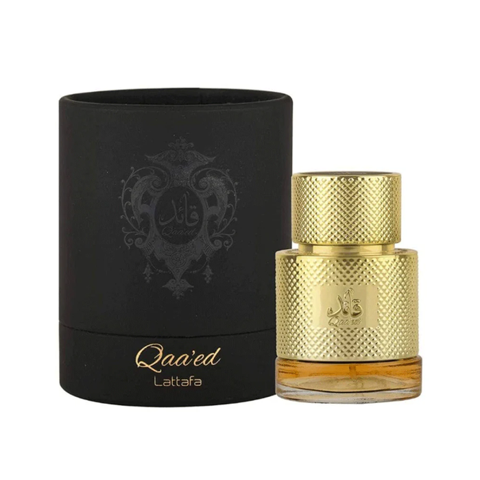 Perfume unisex Lattafa Qaaed de 100ml de la marca Premium Perfumes, frasco con diseño elegante y moderno.